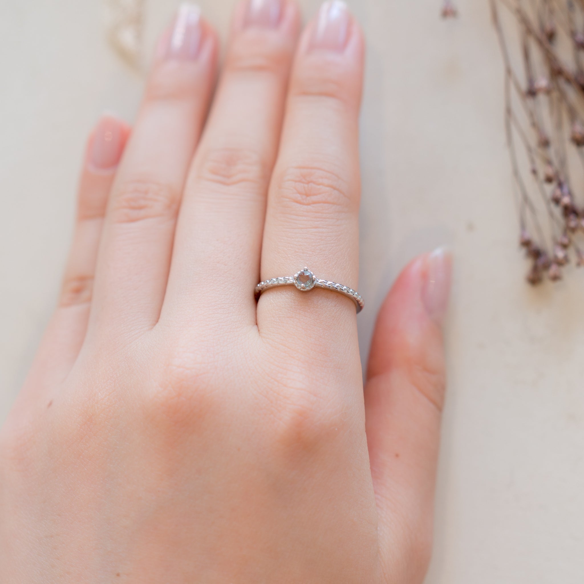 Antique Tiny Round Saphiret Silver ring