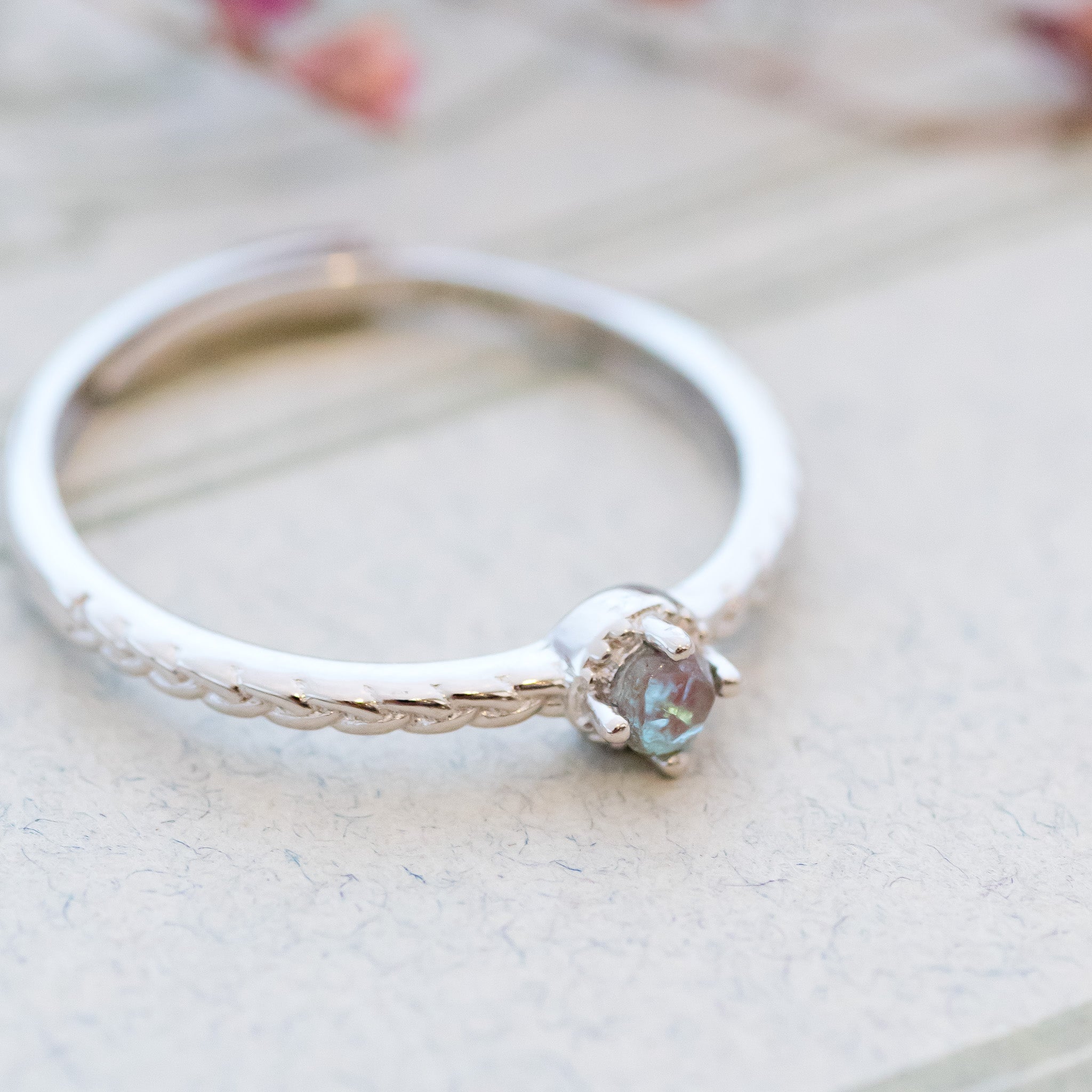 Antique Tiny Round Saphiret Silver ring