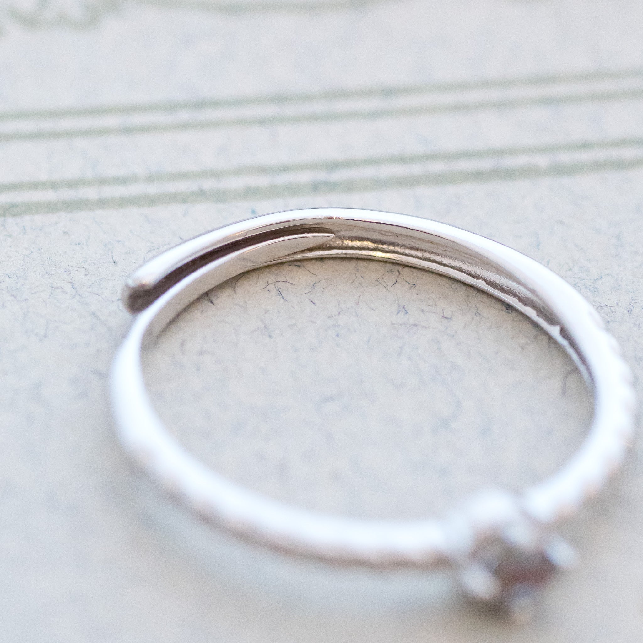 Antique Tiny Round Saphiret Silver ring
