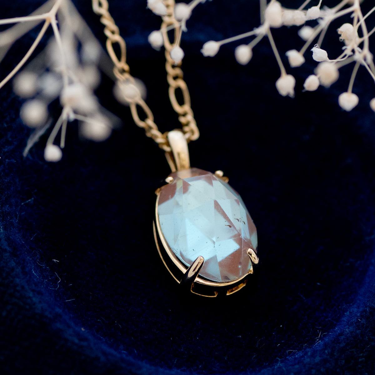 ①】 大特価☆K18YGブリオレットカット天然カラーサファイア香水瓶  